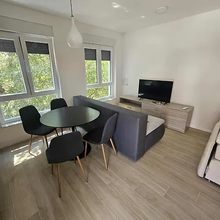 Apartment Providenca With Free Parking