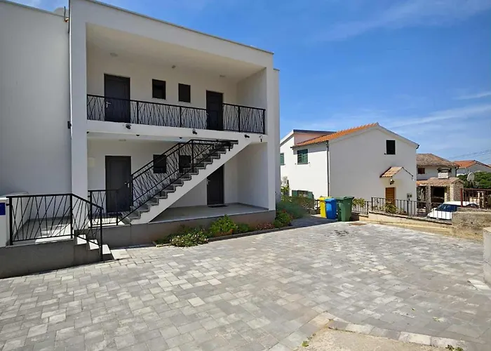 Providenca With Free Parking